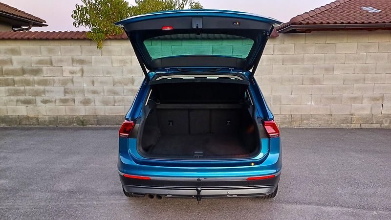 Volkswagen Tiguan TDI 110kW 4x4 HIGHLINE - fotka 13 z 50