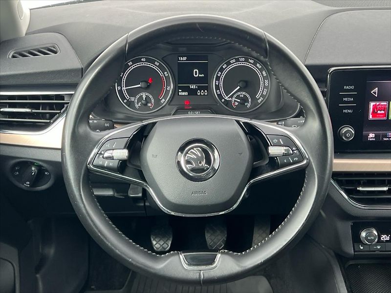 Škoda Scala 1,5 TSi 110kW STYLE - fotka 15 z 22