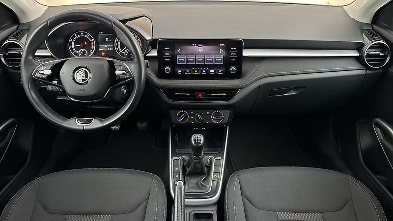 Škoda Fabia 1.0 TSI Style - fotka 8 z 23