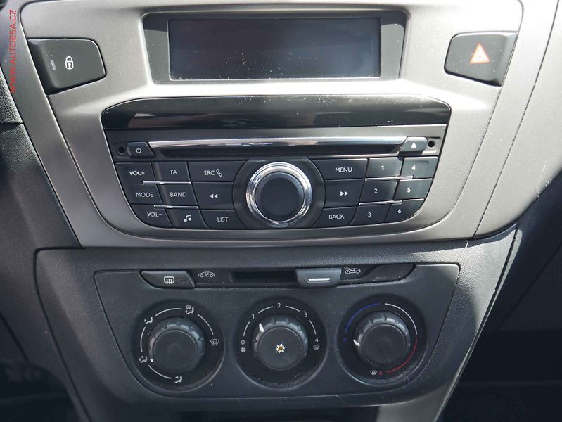 Peugeot 301 (2018) 1.2PT, ČR, Allure - fotka 11 z 16