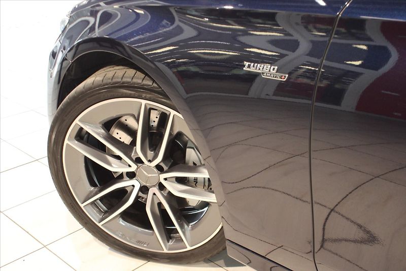 Mercedes-Benz Třídy E 53 AMG 4MATIC+ ACC/Pano/Masáže - fotka 9 z 39