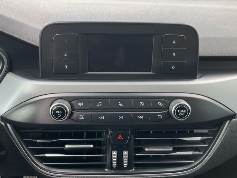 Ford Focus 1.0i,92KW,CZ,DPH,SERVIS - fotka 10 z 14