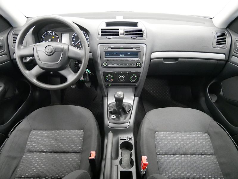Škoda Octavia - fotka 5 z 20