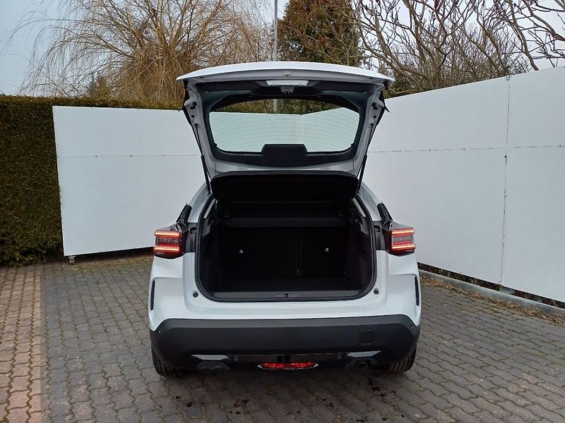 Citroën C4 YOU Hybrid 110k Automatic - fotka 27 z 35