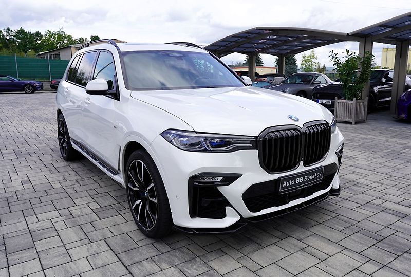 BMW X7 40d xDrive/Mpaket/AT9/22/340PS - fotka 8 z 50