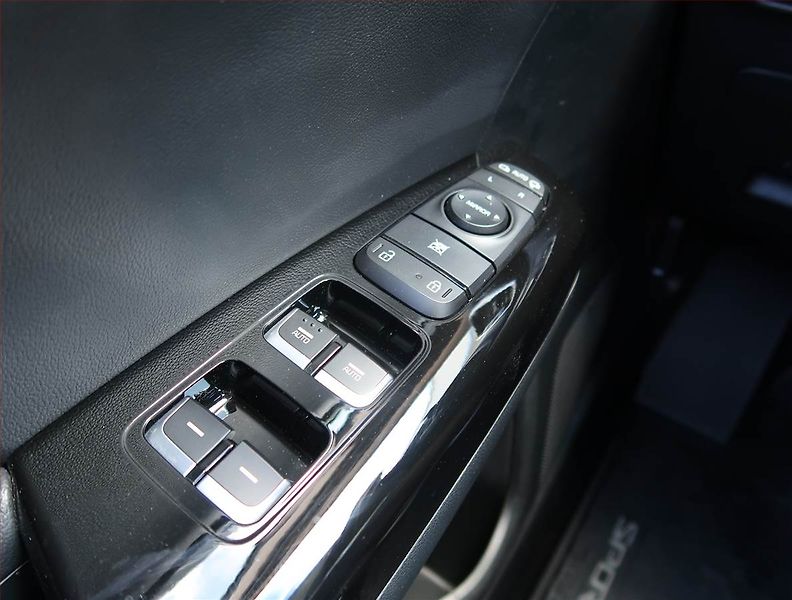Kia Sportage (2019) 1.6 T-GDI - fotka 18 z 24