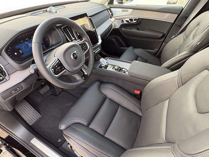 Volvo XC90 Ultra Bright T8 AWD 299kW - fotka 15 z 28