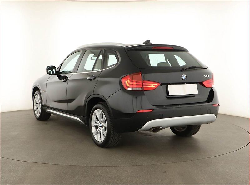 BMW X1 (2010) xDrive23d, 4X4, Automat, Navi - fotka 4 z 21