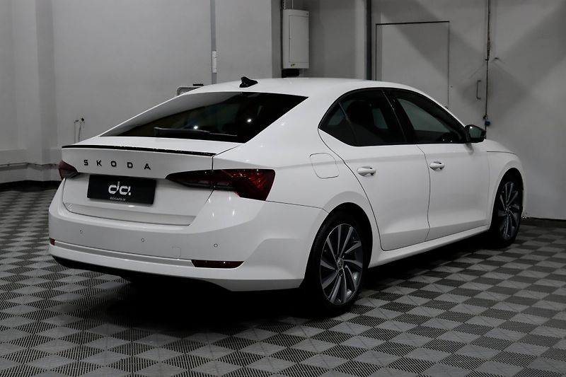 Škoda Octavia 4 2.0 TDI 110 kW DSG - fotka 6 z 45