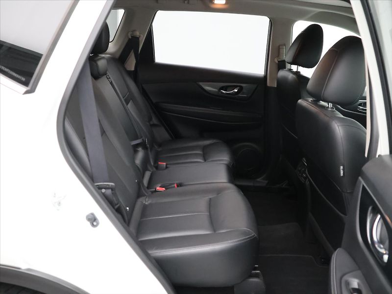 Nissan X-Trail 1,6 dCi 130kw 4WD Kůže Panoram - fotka 14 z 35