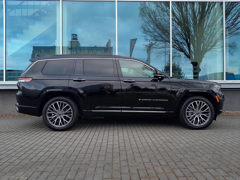 Jeep Grand Cherokee (2025) L 3,6 V6 Summit Reserve 7 míst - fotka 5 z 64