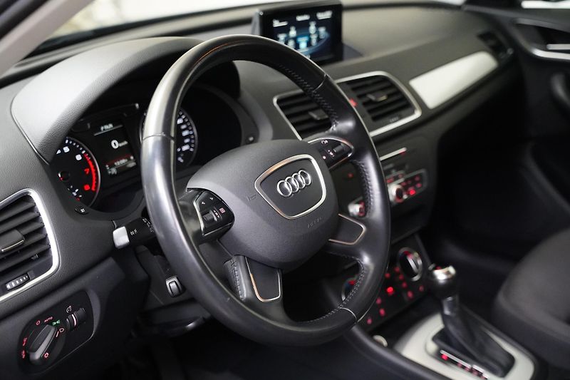 Audi Q3 - fotka 14 z 24