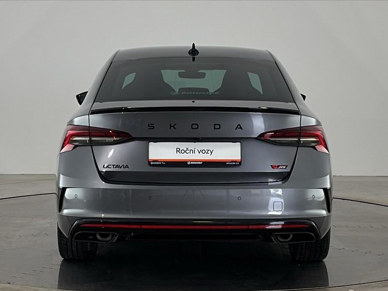 Škoda Octavia RS - fotka 17 z 29