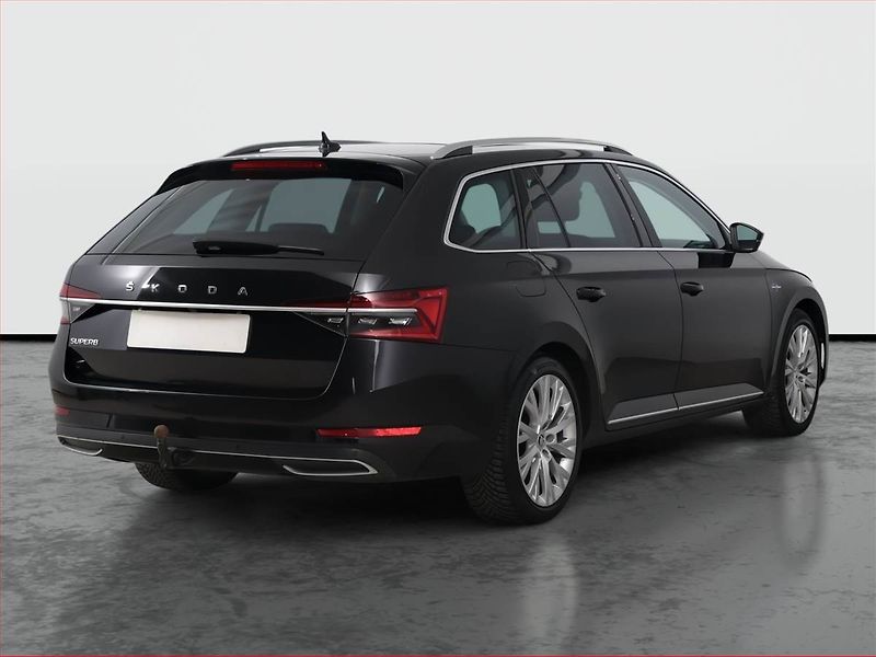 Škoda Superb (2023) Laurin&Klement 2.0 TDI - fotka 5 z 27