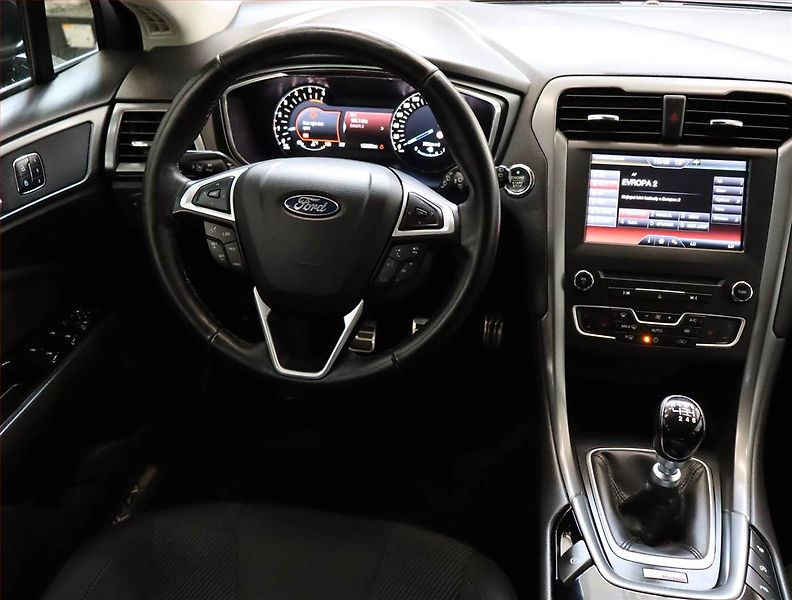 Ford Mondeo (2015) Titanium 2.0 TDCI, Serv.kniha - fotka 7 z 24