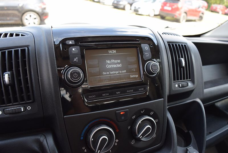 Peugeot Boxer (2015) 2.2HDI 96kw VALNÍK NAVI AC - fotka 24 z 35