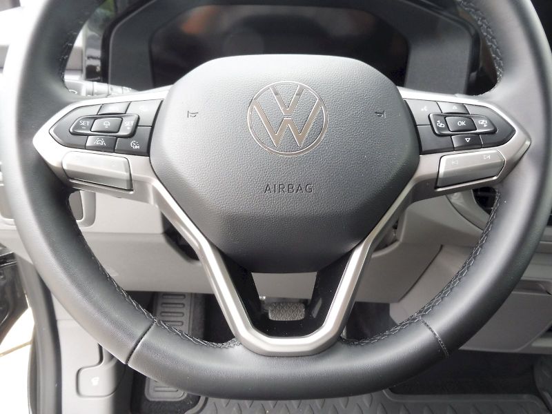 Volkswagen Caravelle (2026) Style DR 2,0 TDI 125kW 8AUT 4M - fotka 18 z 32