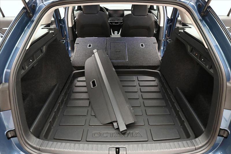 Škoda Octavia 2,0 TDI 110 kW DSG Style Záruk - fotka 11 z 33