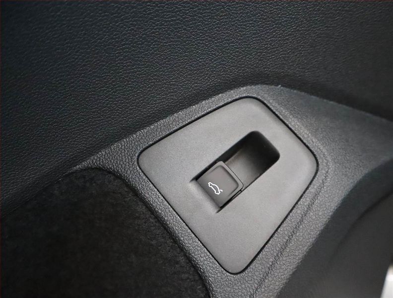 Volkswagen Tiguan (2020) Elegance 2.0 TSI - fotka 27 z 29