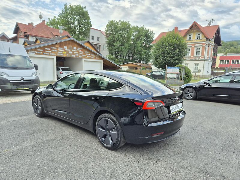 Tesla Model 3 STANDART RANGE 208kw SOH 94% - fotka 4 z 49