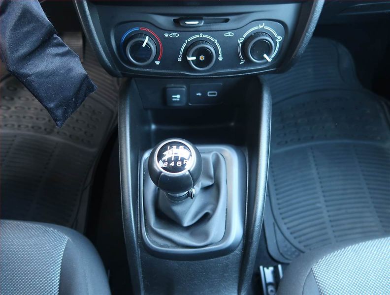 Fiat Tipo (2021) 1.4 16V, ČR,1.maj, Serv.kniha - fotka 13 z 17