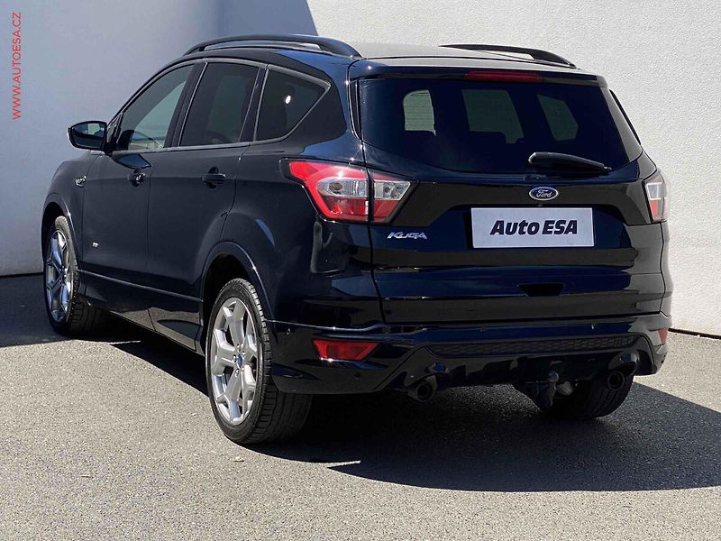 Ford Kuga (2019) 2.0 TDCi AWD, ST-Line, AT - fotka 6 z 18