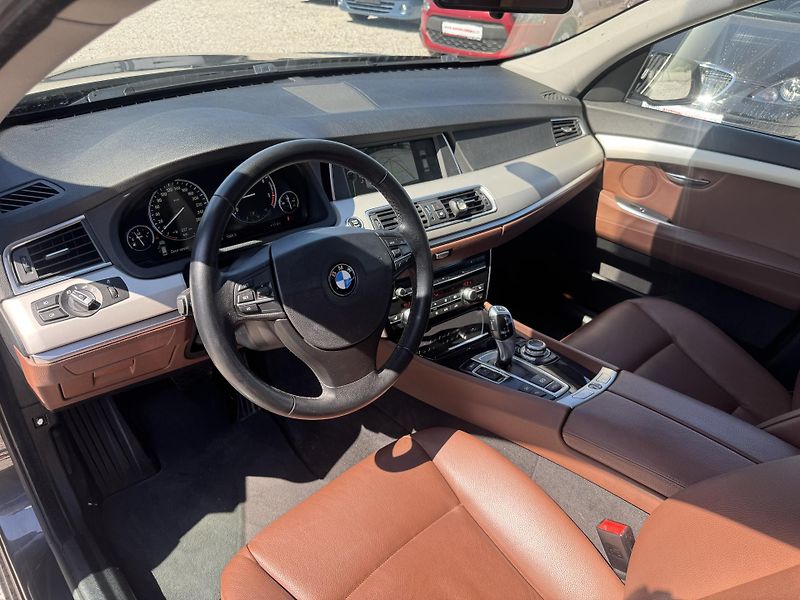 BMW Řada 5 (2010) 530D,GT,X-DRIVE,rezervace - fotka 18 z 44