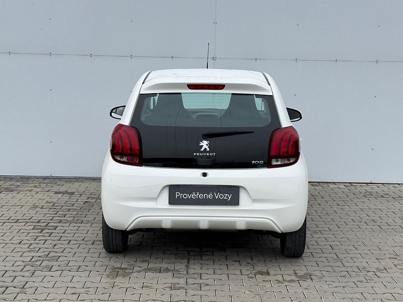 Peugeot 108 1,0 VTI 53KW - fotka 9 z 25