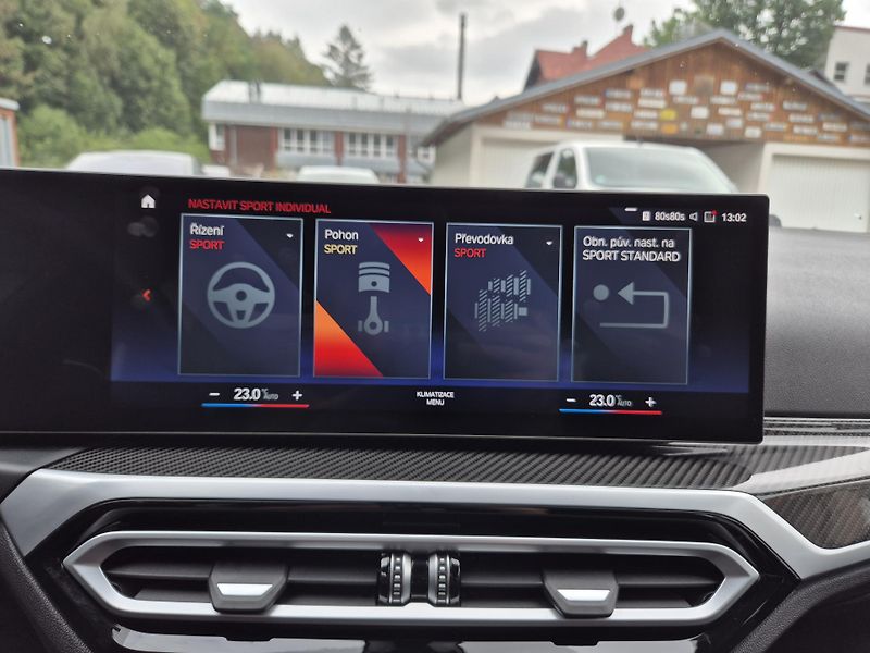 BMW Řada 3 TOURING 330D M SPORT 210kw 19A - fotka 30 z 50