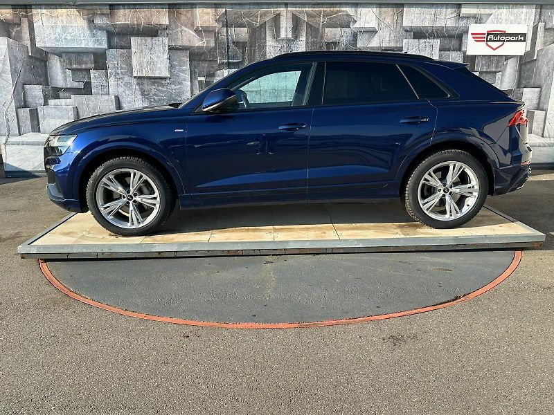 Audi Q8 (2020) 3.0TDi,210KW,mHEV,MATRIX,Sline - fotka 4 z 37