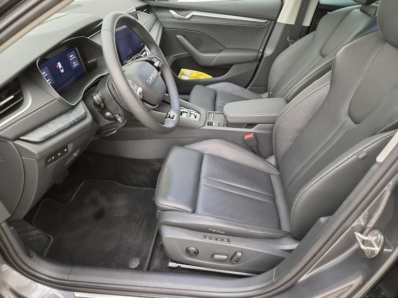 Škoda Octavia 1.5 TSi Exclusive Selection - fotka 7 z 29