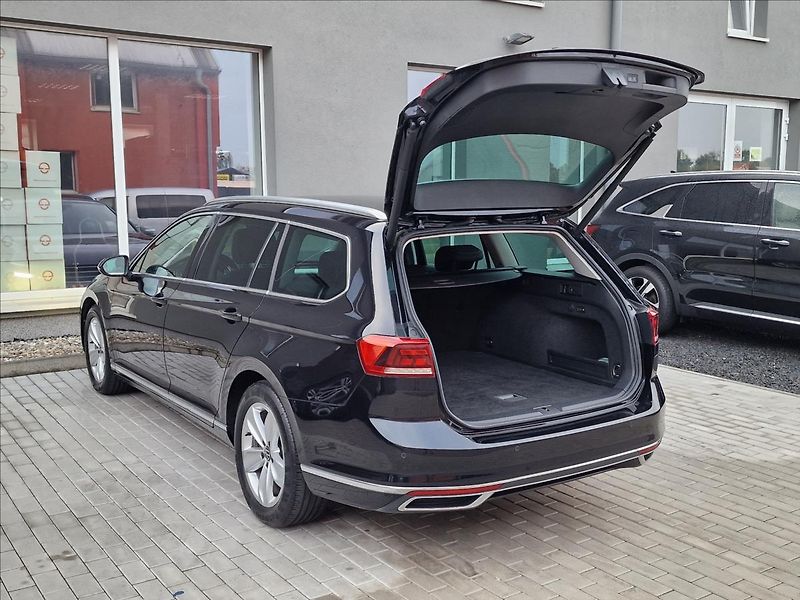 Volkswagen Passat 2.0 TDI 147kW 4MOT DSG Eleganc - fotka 42 z 50