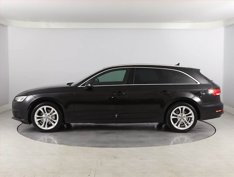 Audi A4 (2016) 2.0 TDI, 4X4, Automat, Navi - fotka 3 z 24