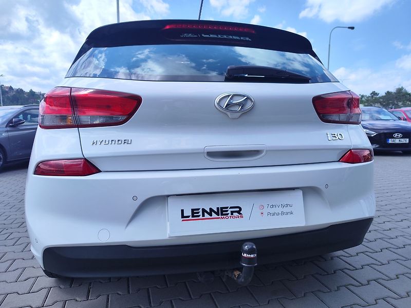 Hyundai i30 1.4i/73kW Trikolor Komfort - fotka 10 z 28