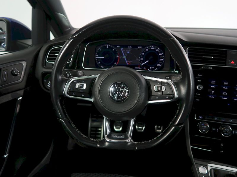 Volkswagen Golf (2018) R-LINE 1.6TDI 85KW LED ACC PAN - fotka 15 z 40