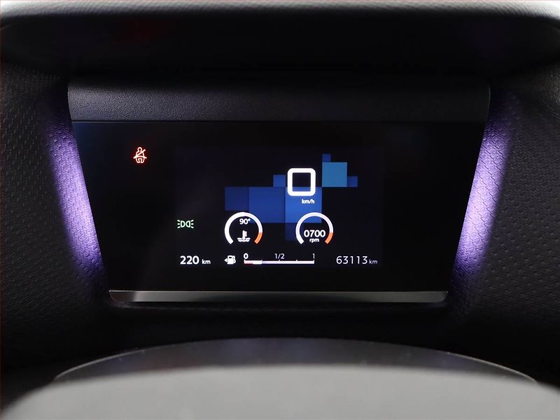Citroën C4 (2021) 1.2 PureTech, Serv.kniha, Kůže - fotka 9 z 19