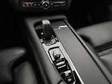 Volvo XC90 B5 AWD MOMENTUM PRO AUT - náhled 27