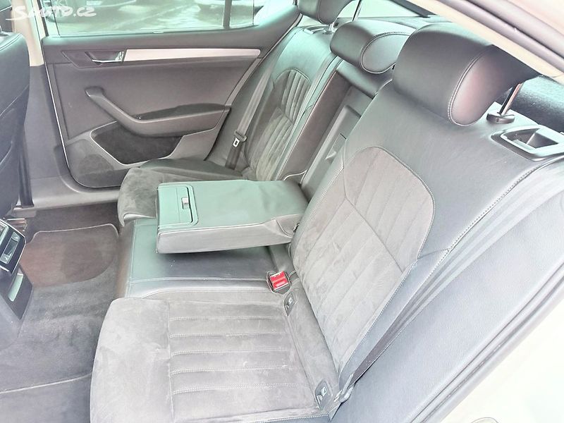Škoda Superb 2.0 TDI 140kW - fotka 29 z 33
