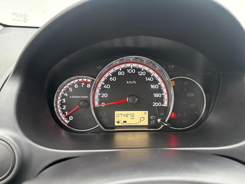 Mitsubishi Space Star 1,2 MIVEC AT - fotka 15 z 26