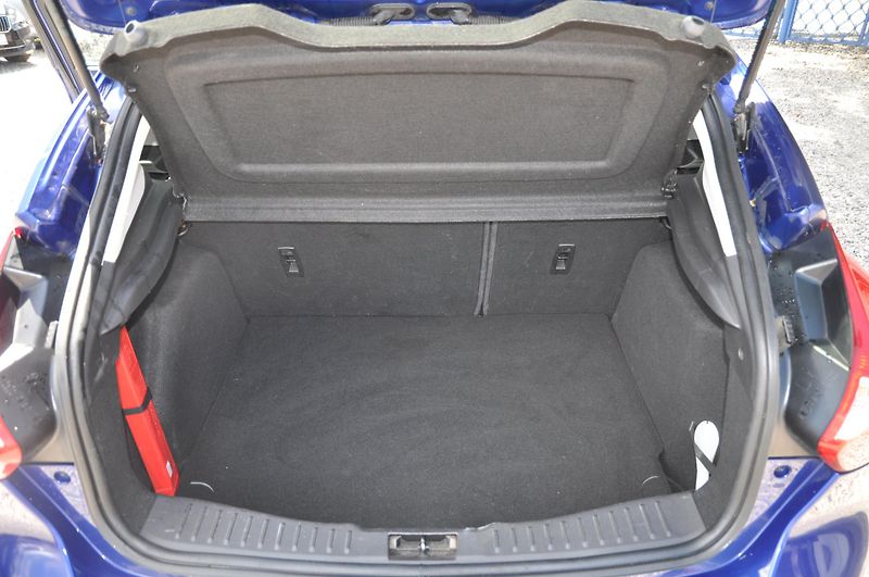 Ford Focus 1.0i EcoBoost 74kW - fotka 8 z 16