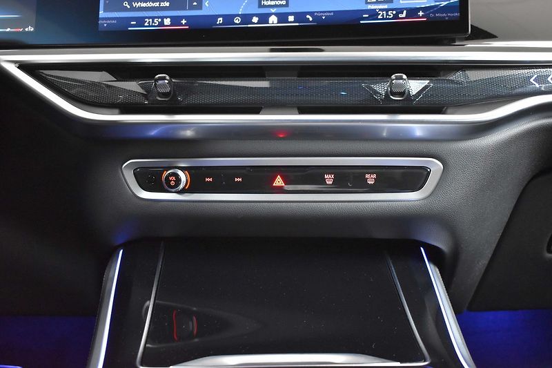 BMW X5 30d xD ///M*ZÁRUKA 9/27*7míst* - fotka 30 z 74