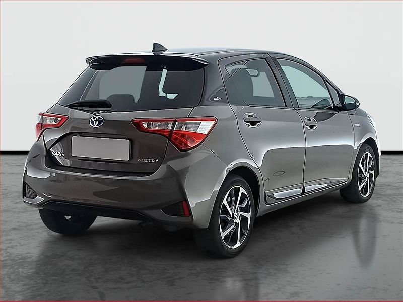 Toyota Yaris (2020) 1.5 Hybrid, Automat, ČR,1.maj - fotka 5 z 21