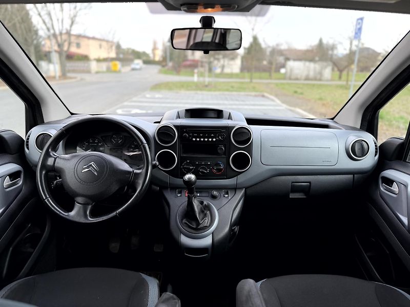 Citroën Berlingo 1.6 HDI 68 kW - fotka 9 z 15