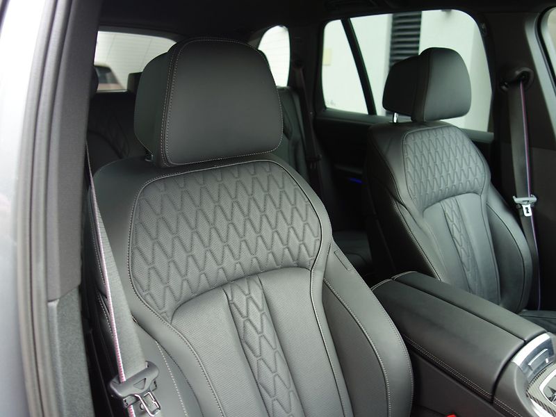 BMW X5 (2024) 4.0d*M-PAKET*VZDUCH*TOP*1M*CZ! - fotka 18 z 50