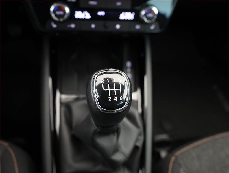 Škoda Scala (2024) Selection 1.0 TSI - fotka 17 z 21