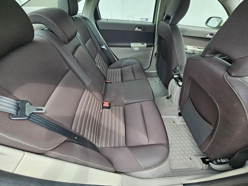 Volvo S40 (2007) 2.0D  - fotka 16 z 17