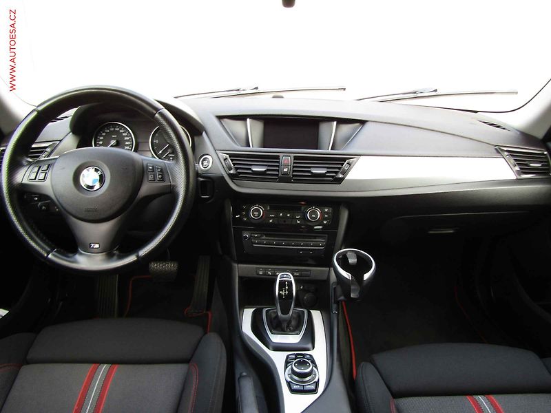 BMW X1 (2014) 2.0d xDrive20d, ČR, AT - fotka 8 z 21
