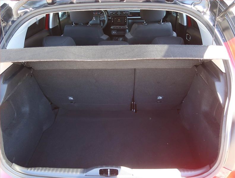 Citroën C3 (2021) Shine 1.2 PureTech, Automat - fotka 14 z 20