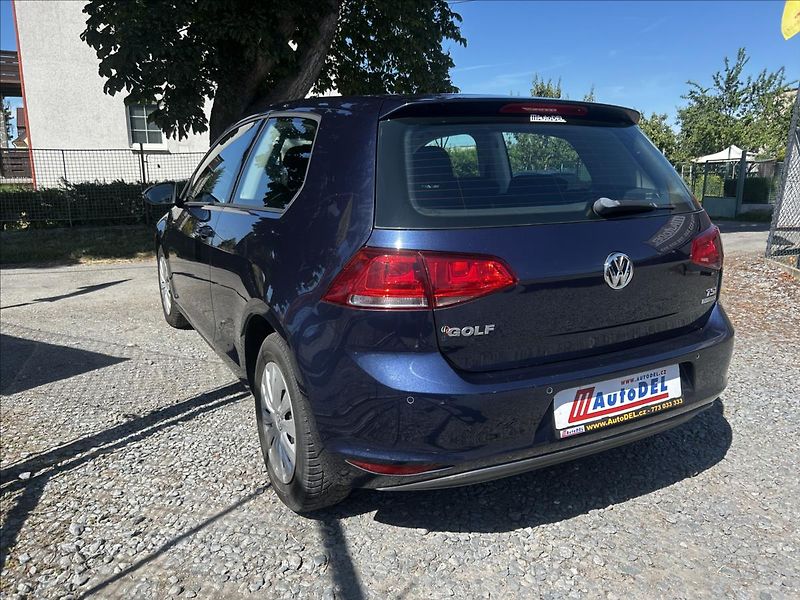 Volkswagen Golf 1,2 TSi  P+Z Senzory,Klimatiza - fotka 3 z 43