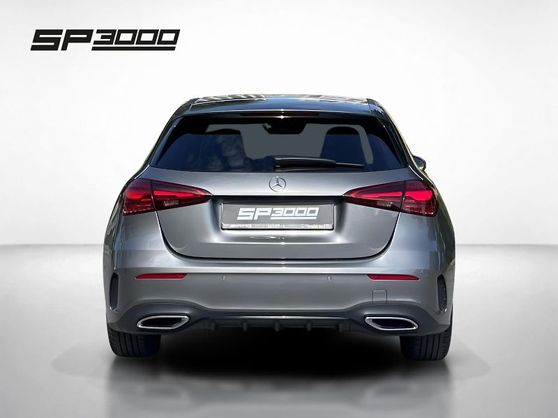 Mercedes-Benz Třídy A 200d AMG - fotka 4 z 26